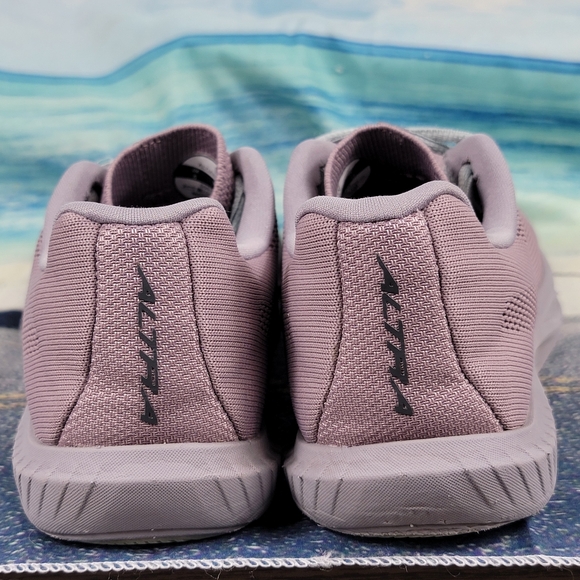 Altra Escalanta 4 Women’s 7 - Picture 9 of 11